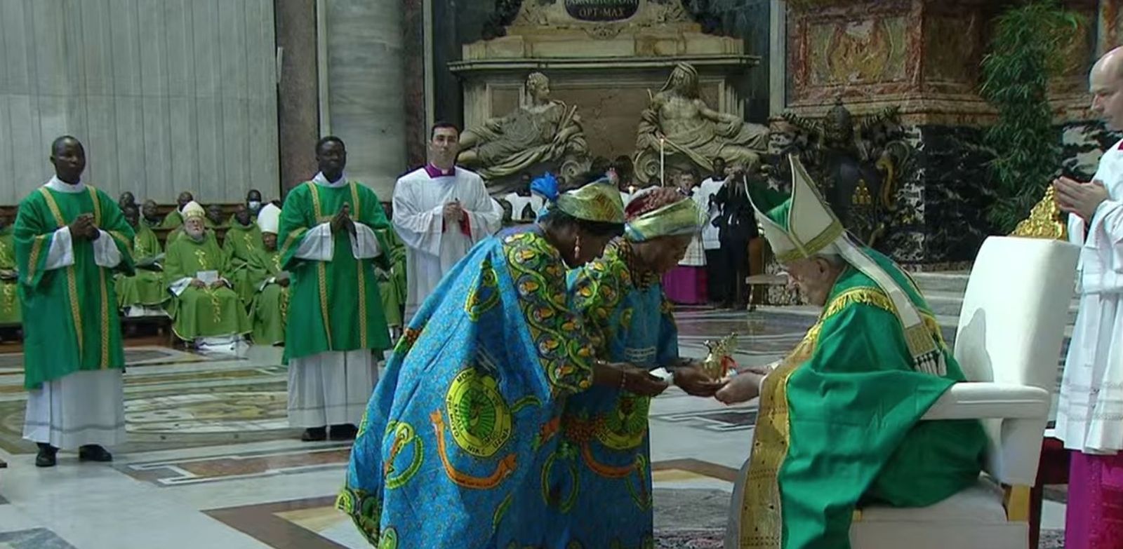 Papa y misa por el Congo