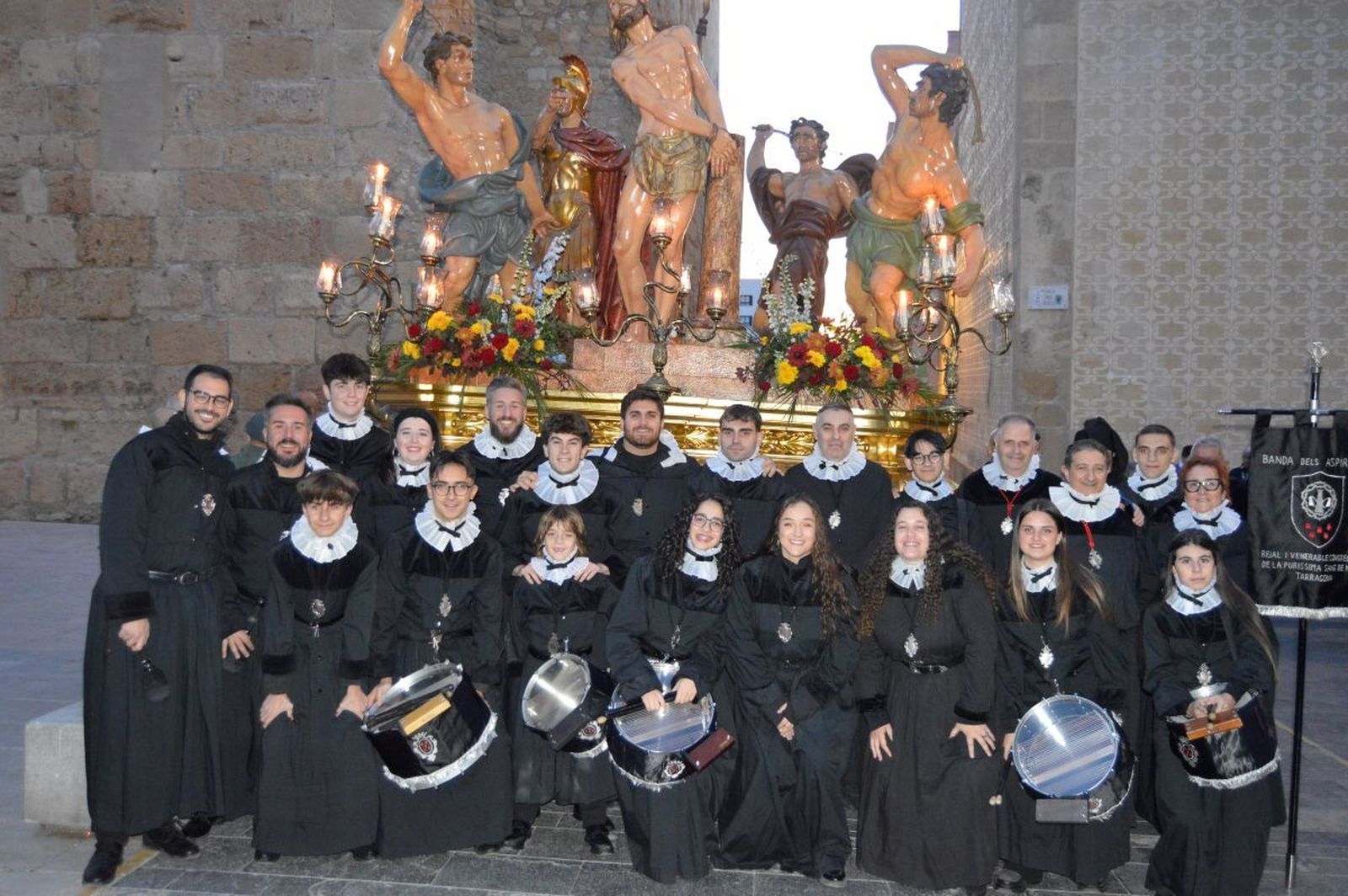 El paso y algunos cofrades