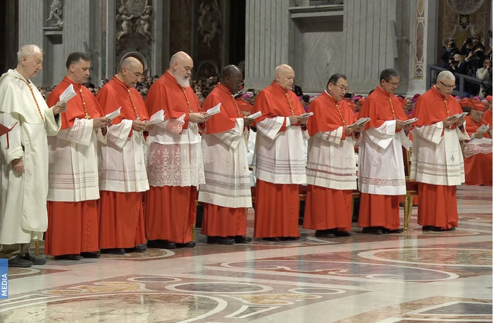 Los nuevos cardenales algunos con el hábito blanco de los dominicos, como Radcliffe