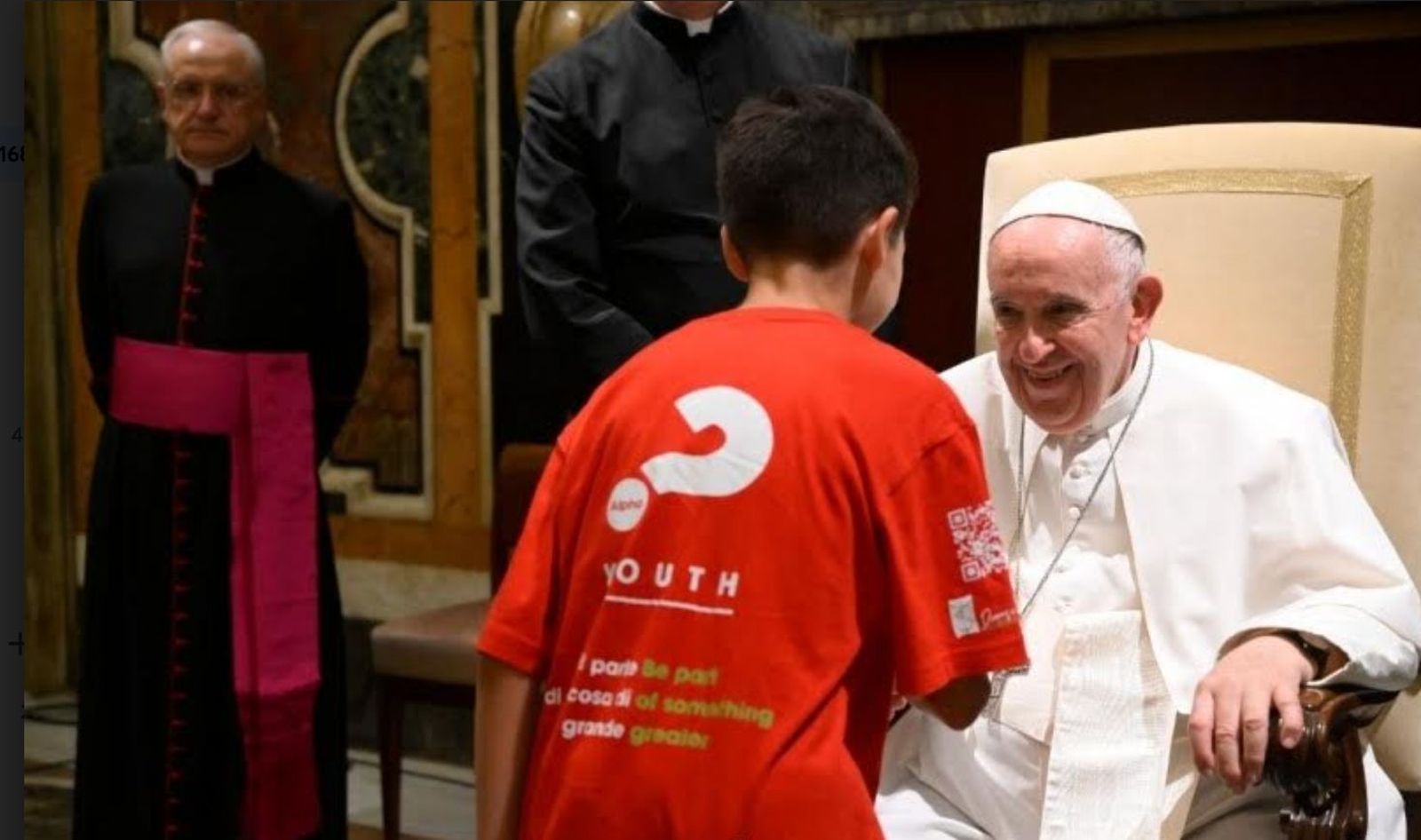 Francisco recibe a los jóvenes del campamento Juvenil Alpha