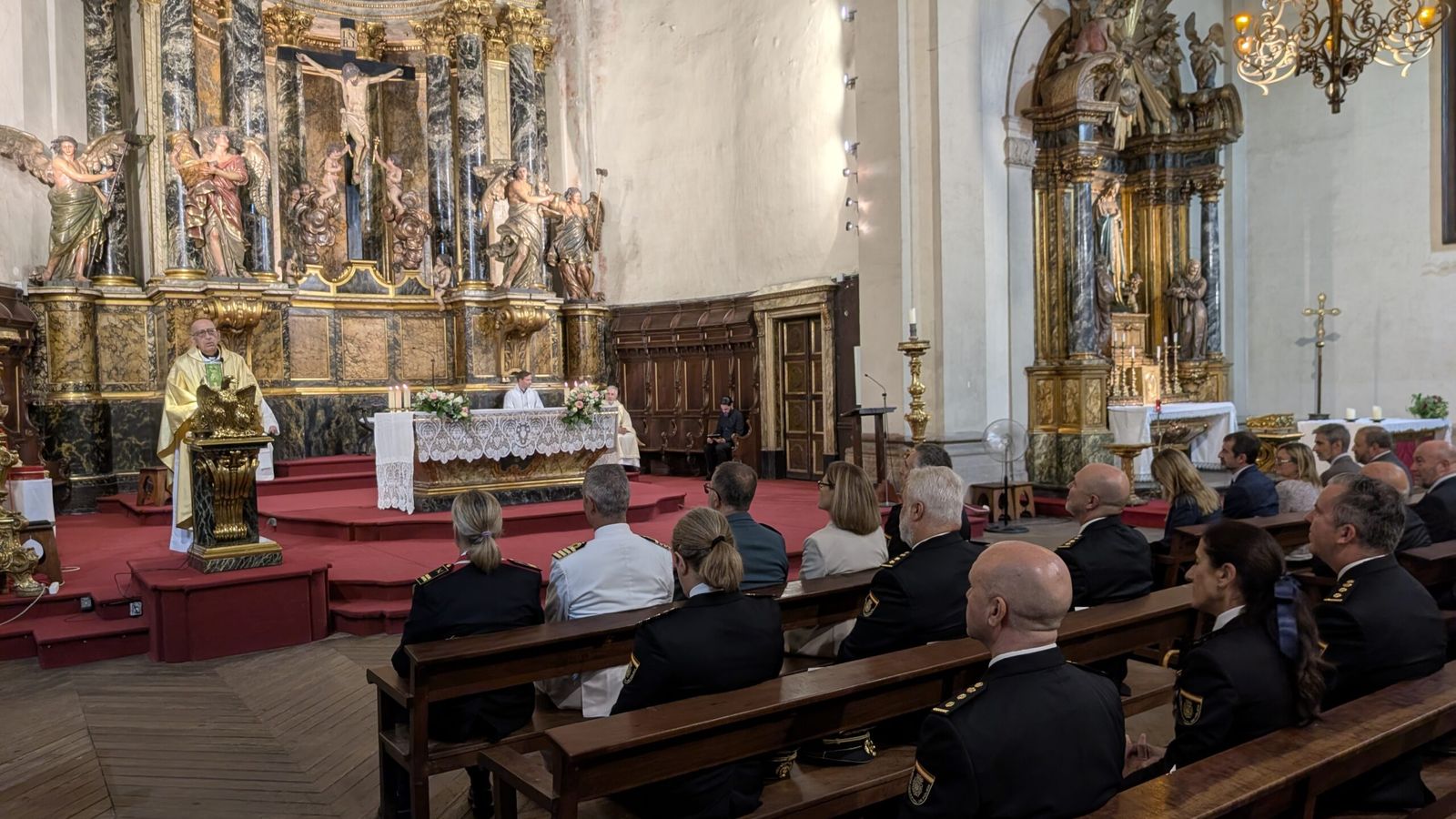 Homilía del arzobispo Omella en la Fiesta de los Ángeles Custodios, patrones de la Policía Nacional
