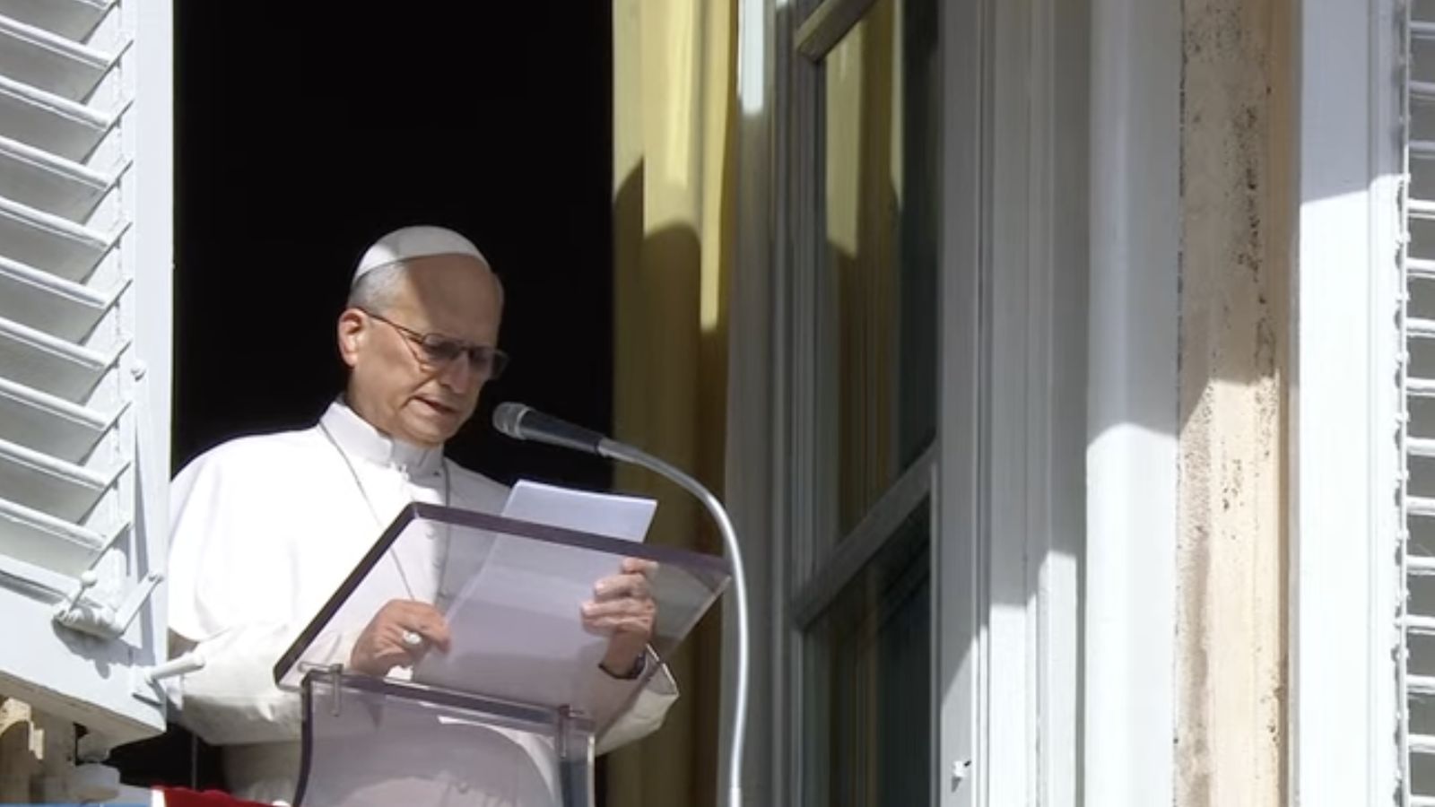 El Papa, durante el Angelus