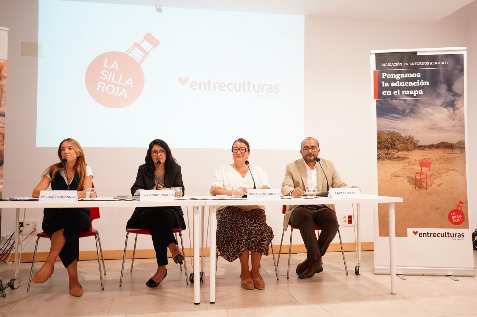 Presentación de la campaña 'La Silla Roja' de Entreculturas