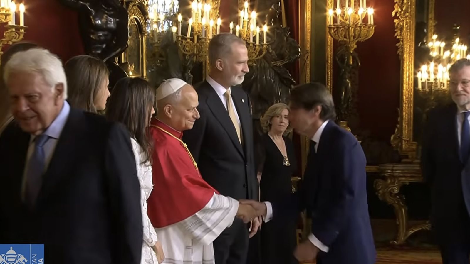 Felipe, Aznar y Rajoy cumplimentan al Papa