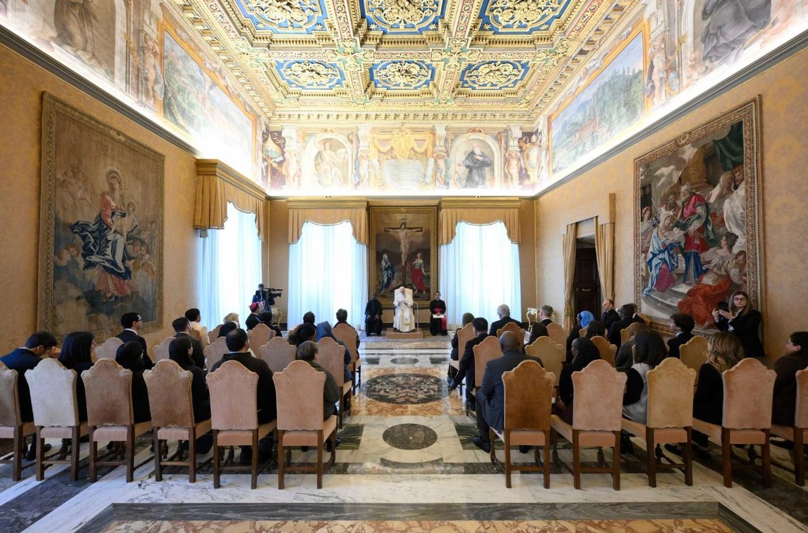 León XIV, con Tutela Minorum