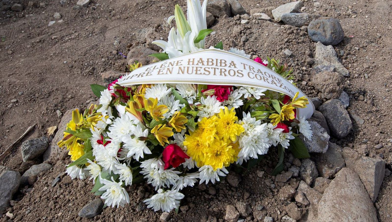 Entierro de la niña emigrante muerta en Canarias