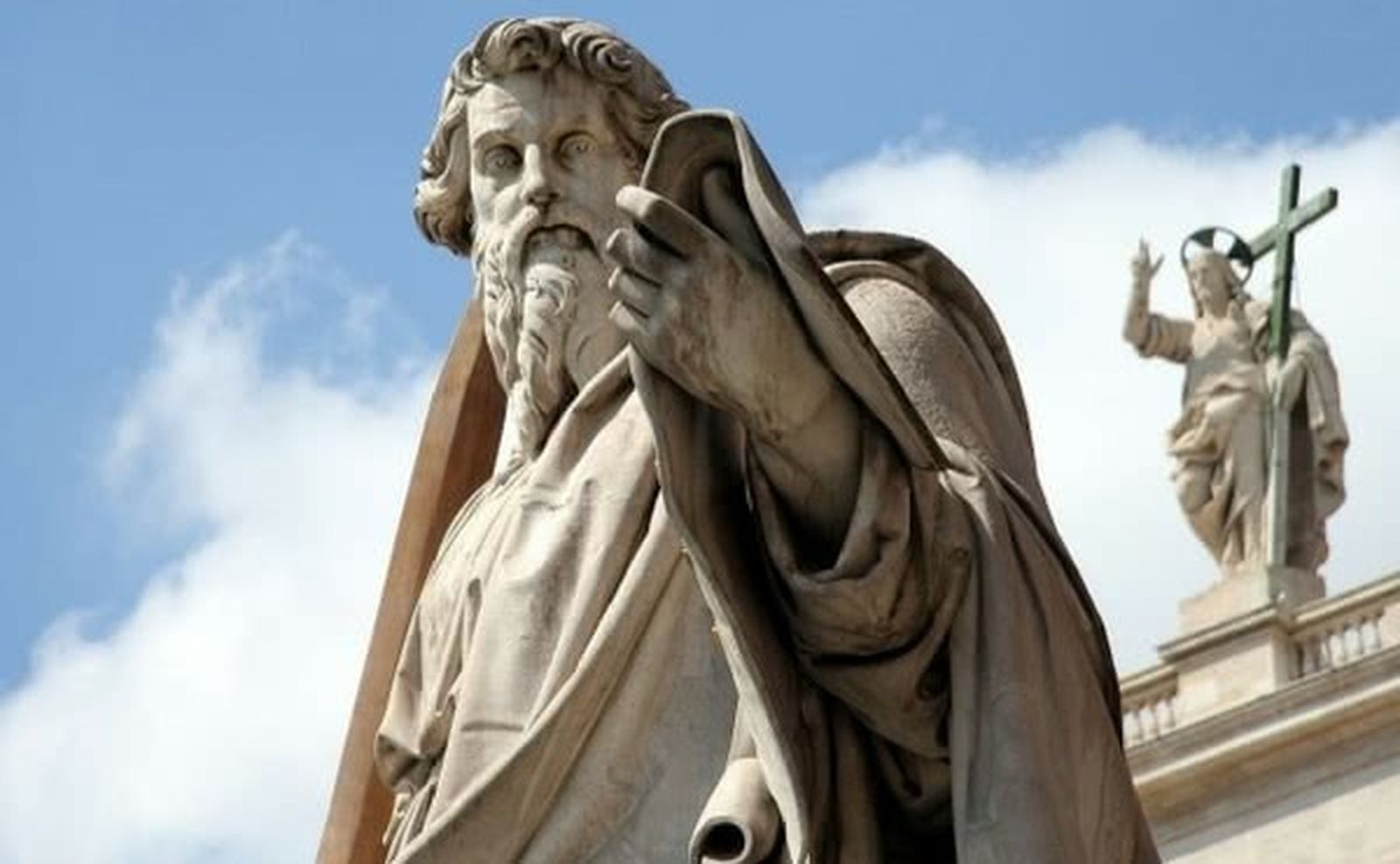 Estatua de San Pablo en el Vaticano
