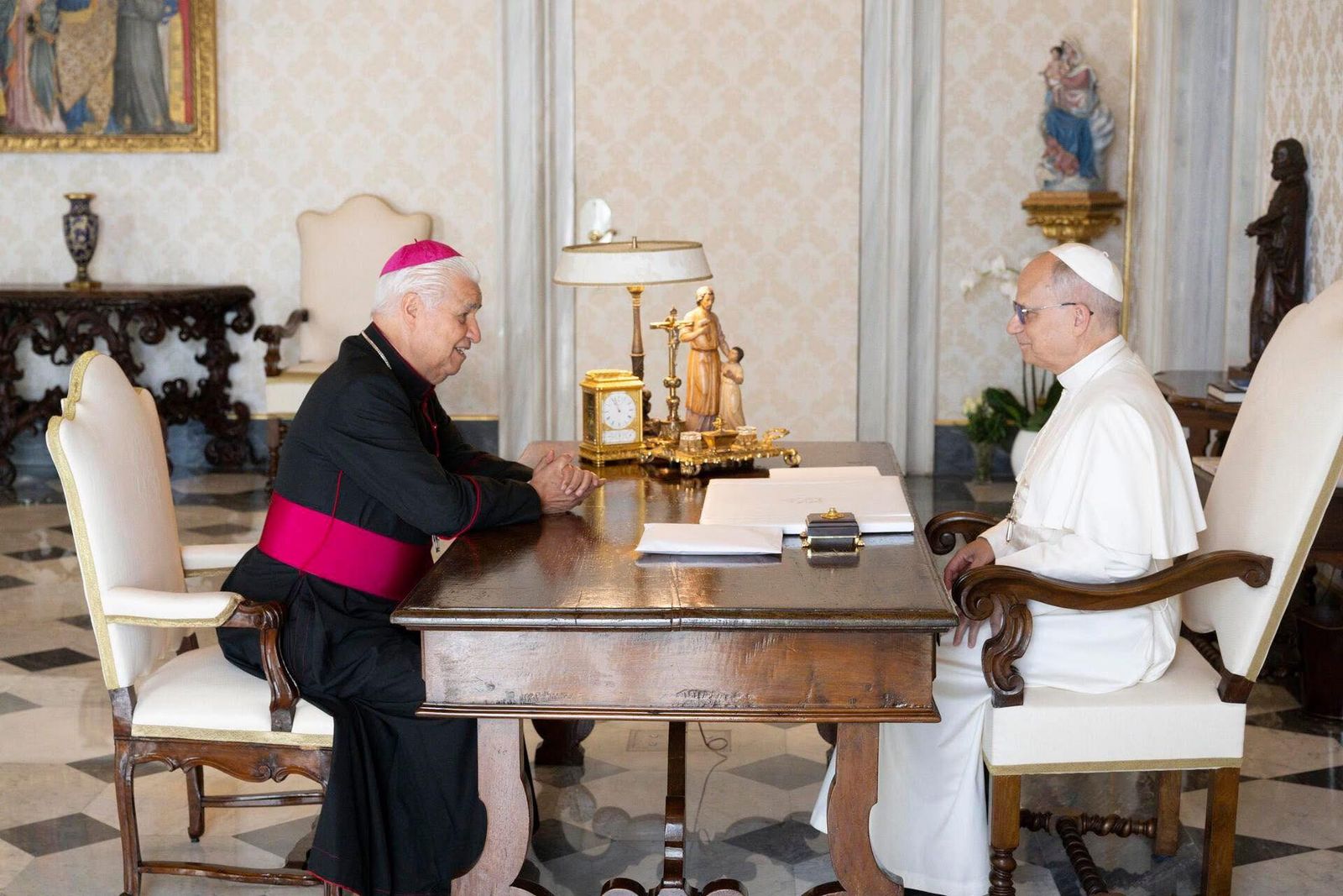 LeonXIV Mons. Cabrera