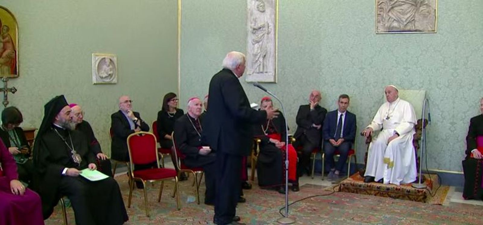 Francisco, en el encuentro con obispos amigos de los focolares