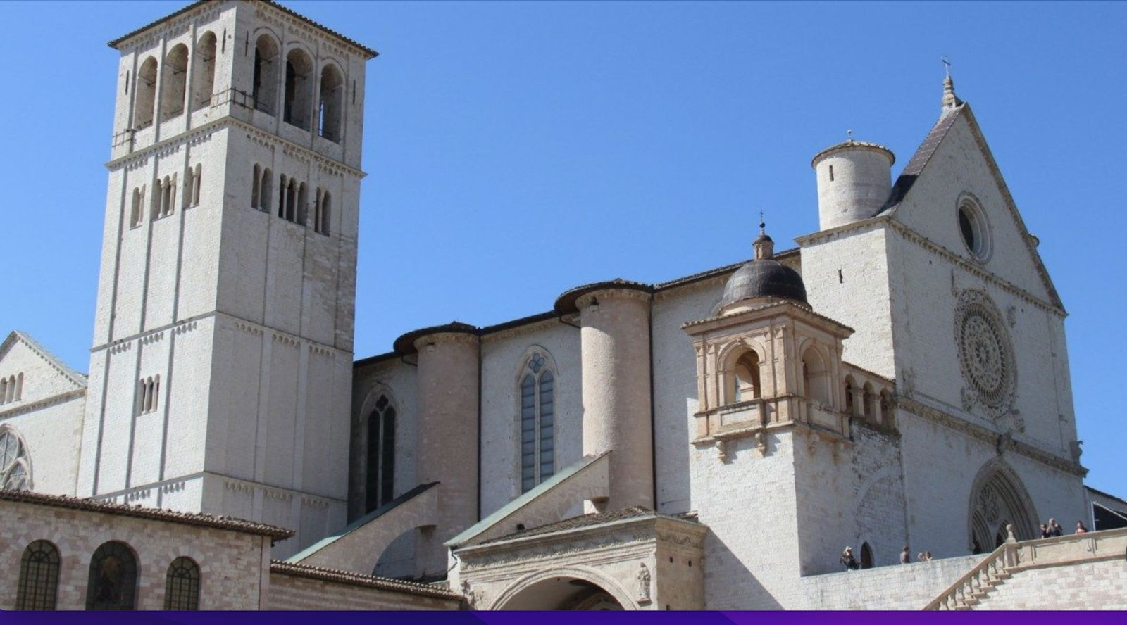Los cardenales Zuppi y Scola, en el VIII 'Patio de Francisco'