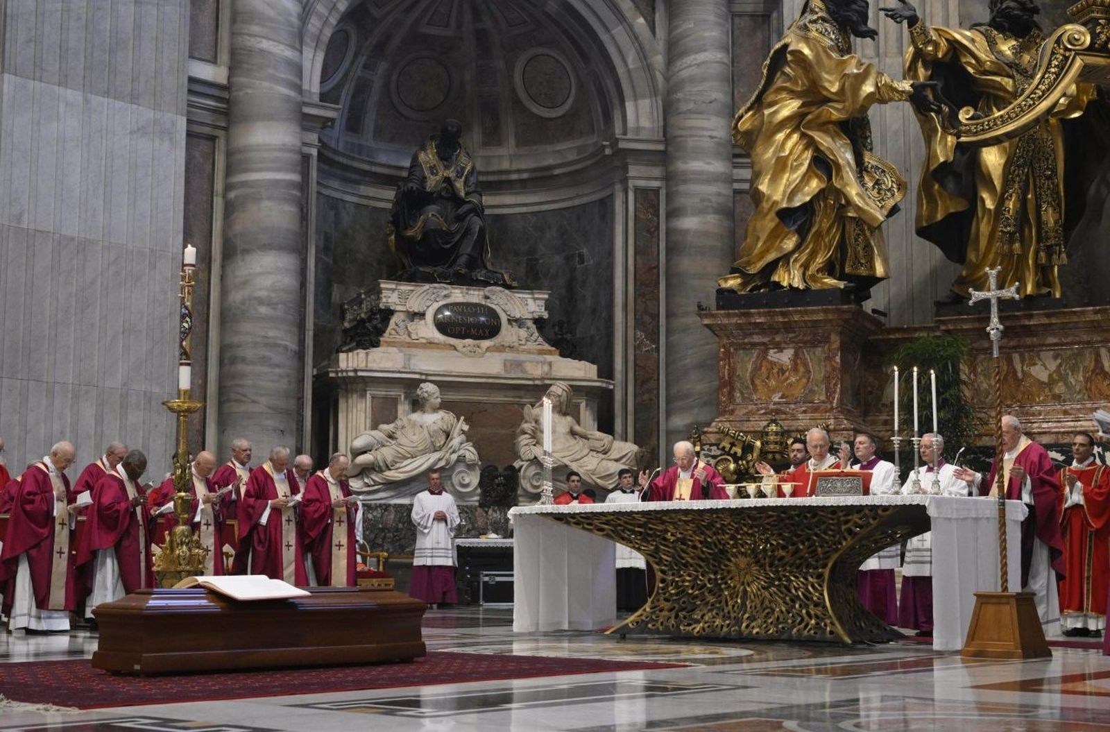 Exequias del cardenal Ruini en el Vaticano