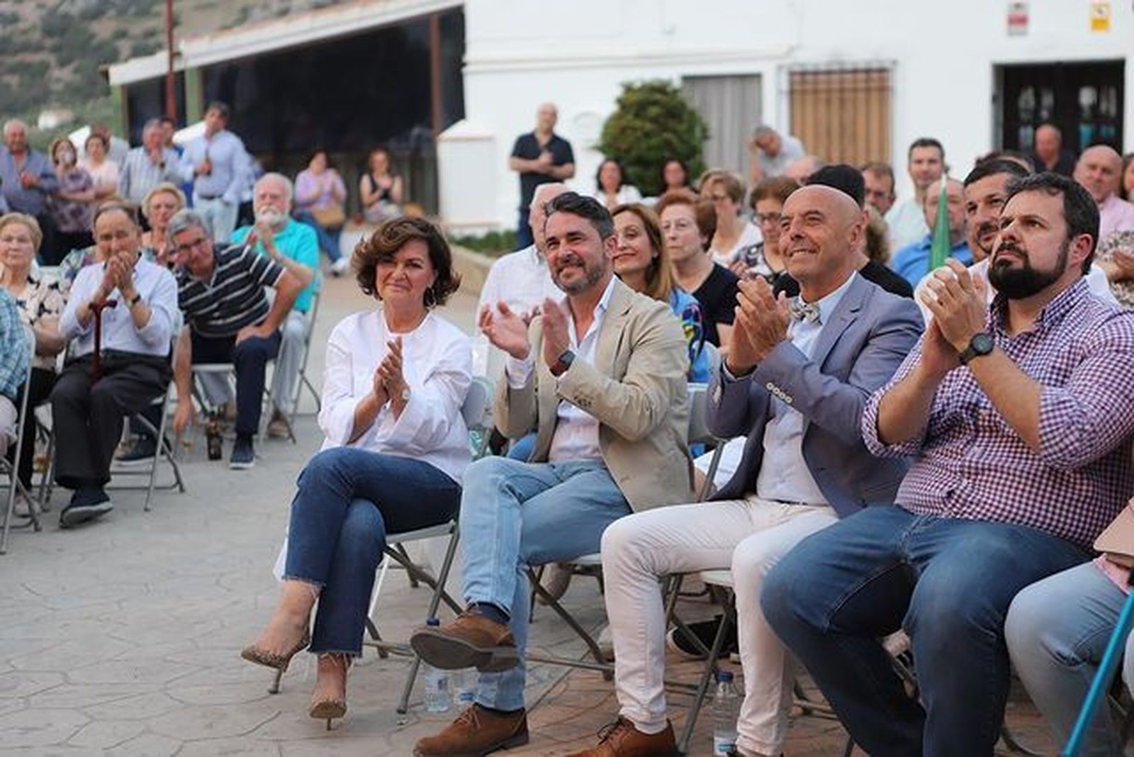 Juanma Poyato, junto a Carmen Calvo