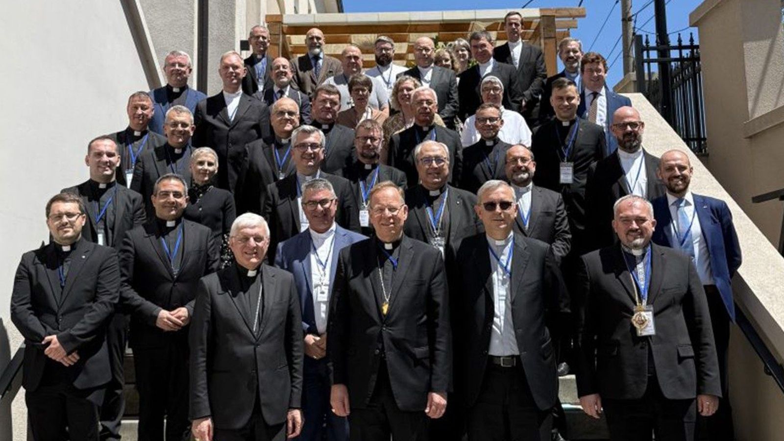 Participantes en la reunión de Belgrado