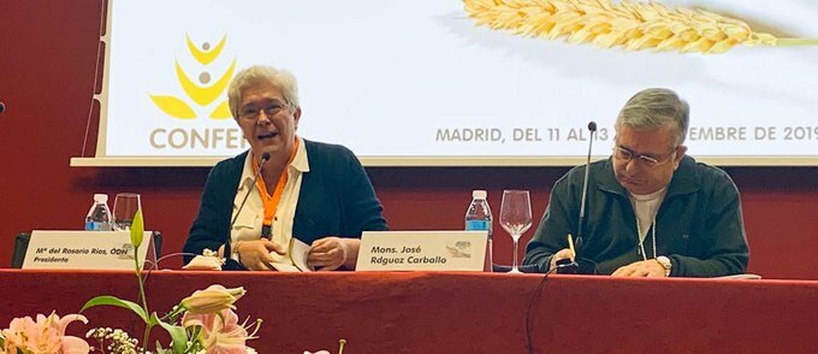 Mariña Ríos, con José Rodríguez Carballo