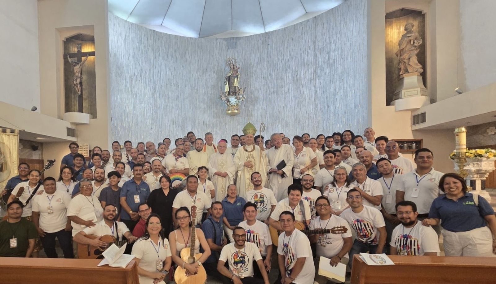 RedCAM: misa en la catedral de Torreón con Mons. Barraza y Mons. Vera, emérito de Saltillo