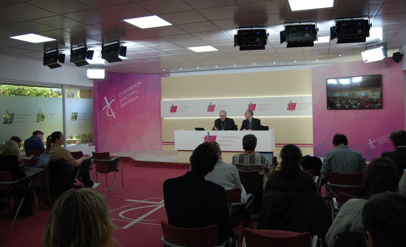 Rueda de prensa de la CEE