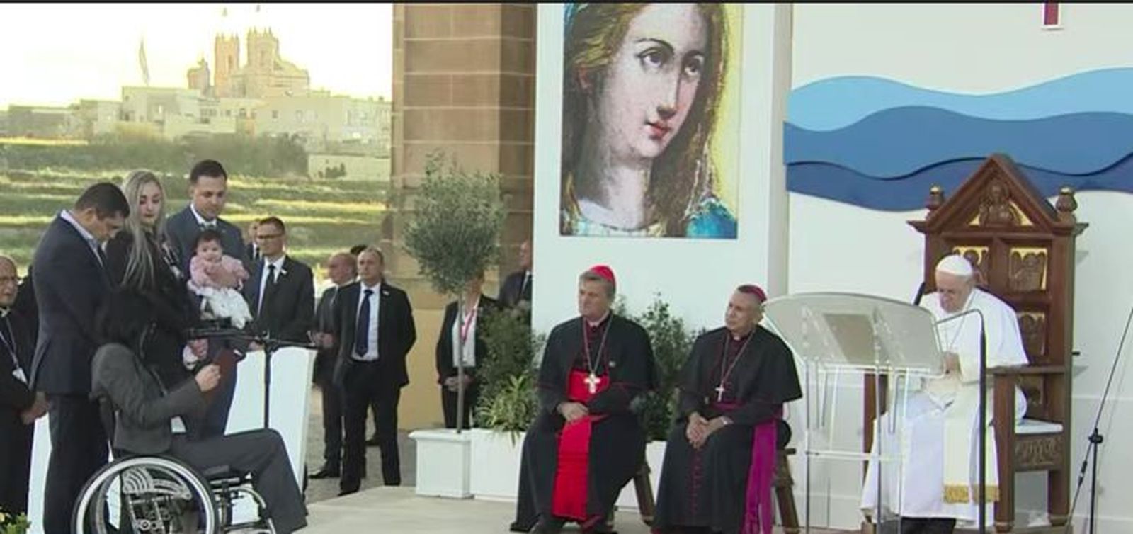 Los cuatro testimonios, junto al Papa en el santuario