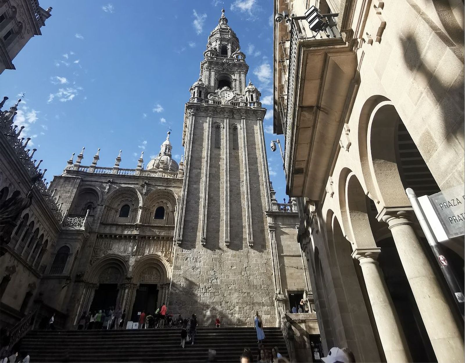 Una vista menos conocida de la catedral de Santiago de Compostela