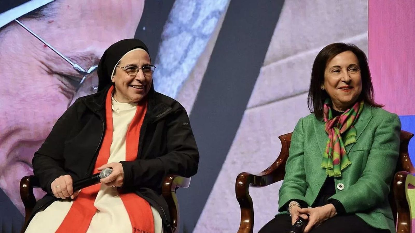 Sor Lucía y Margarita Robles