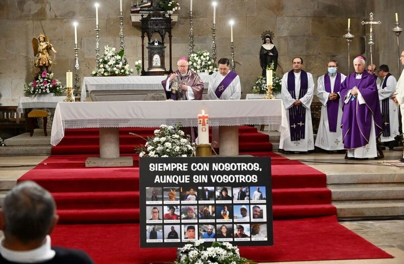 Julián Barrio, durante el funeral