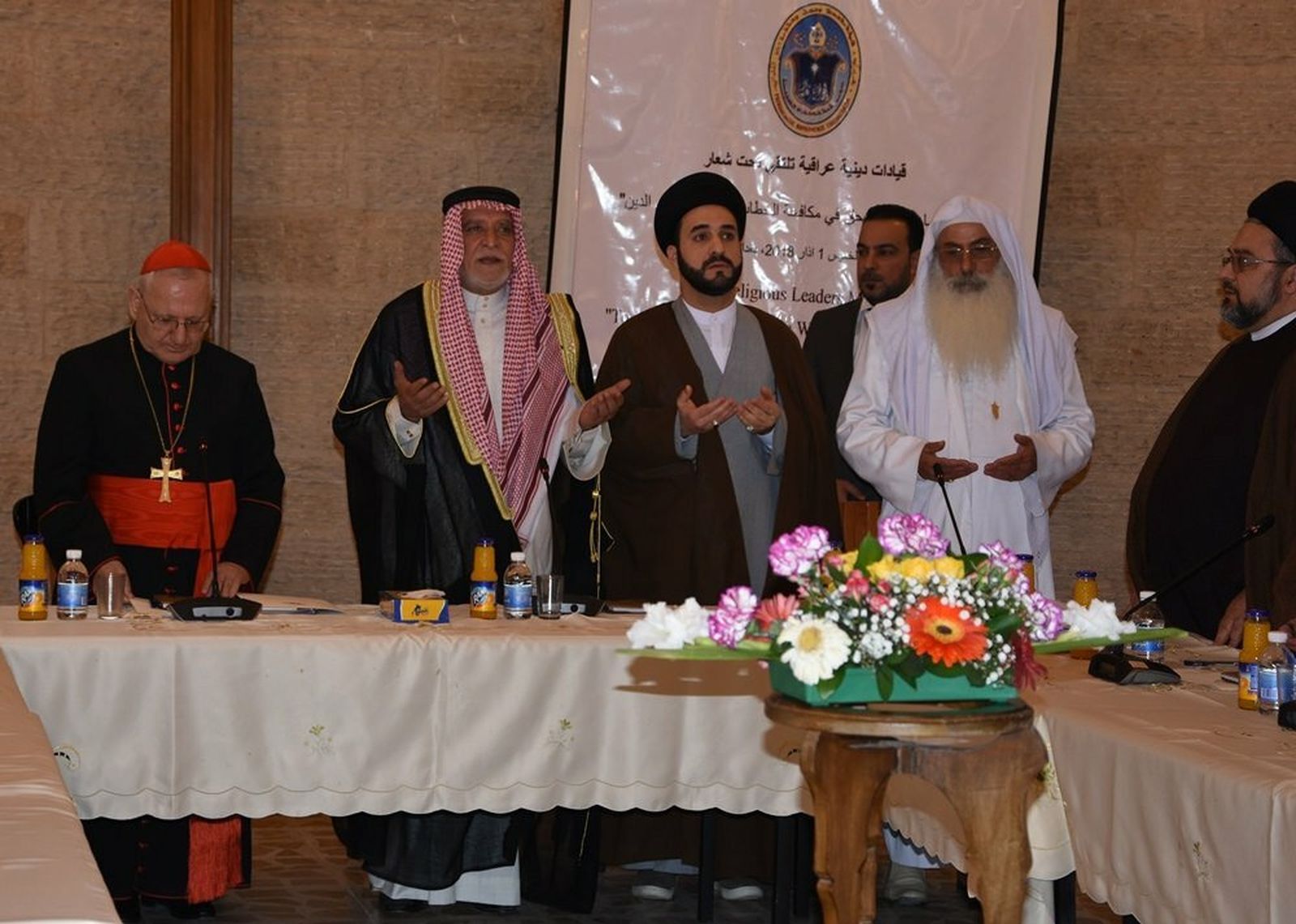El cardenal Sako, en el encuentro interreligioso en Irak