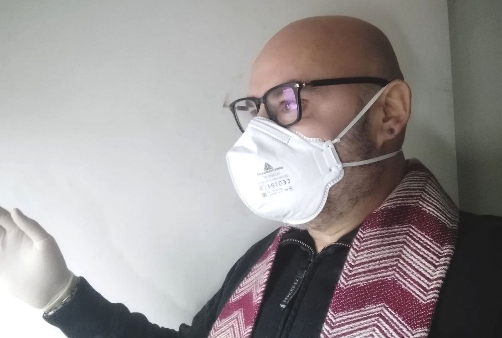 Vicente Esplugues, el cura de la morgue del Palacio de Hielo