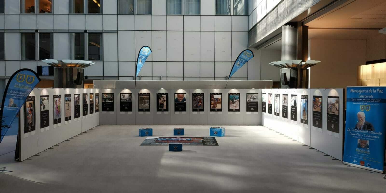 Exposición de Mensajeros de la Paz en Bruselas