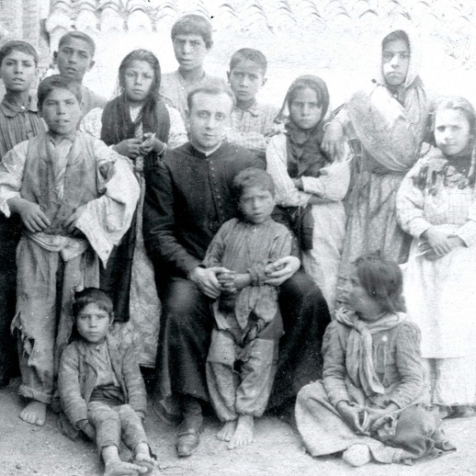 Pedro Poveda: "Soy sacerdote de Jesucristo".  A propósito del aniversario de su ordenación sacerdotal