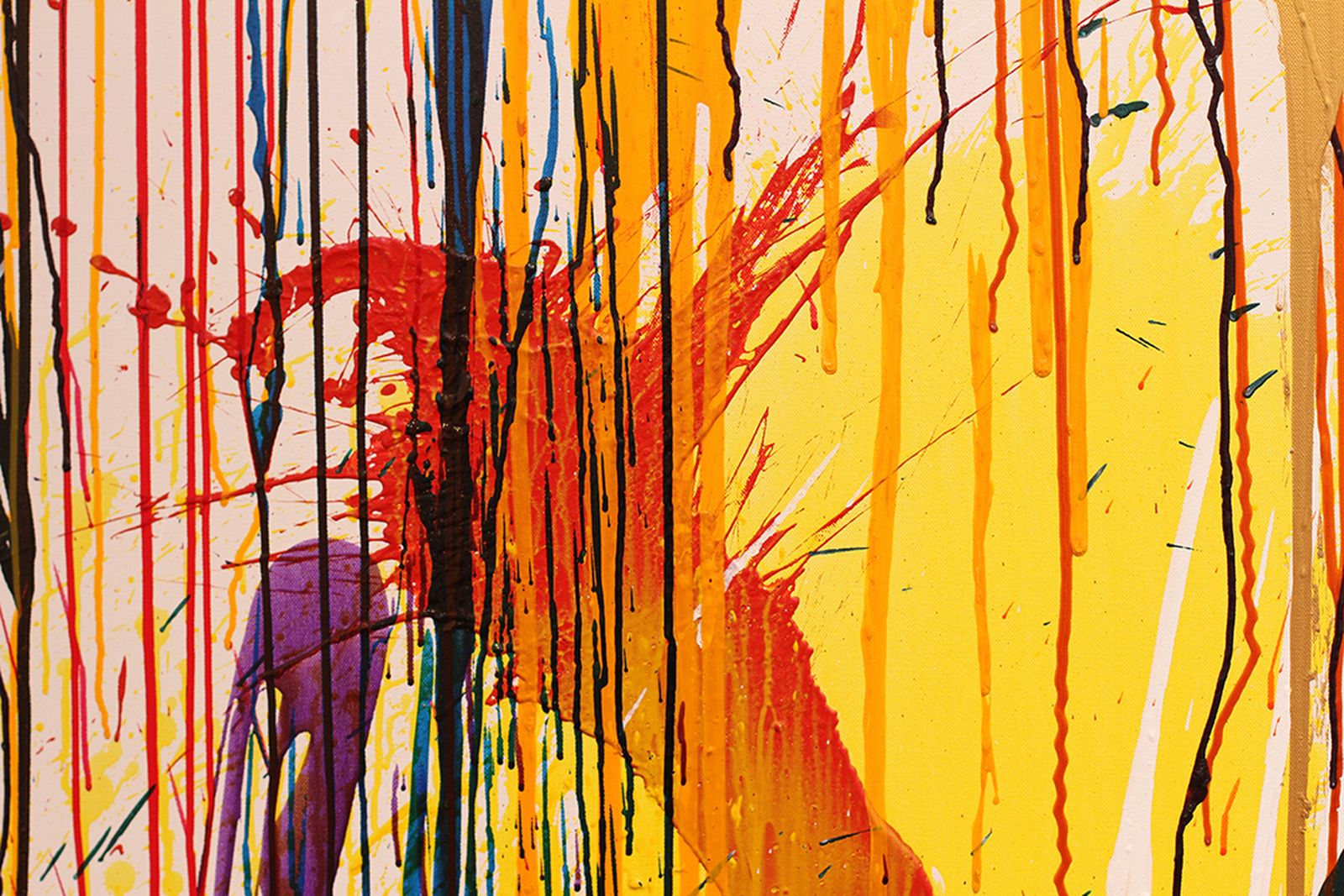 Una pintura de la exhibición