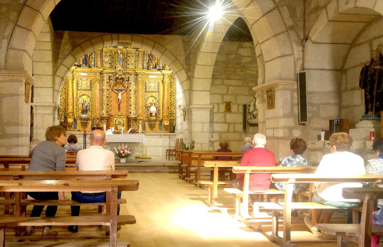 Interior de la iglesia de Parada do Sil