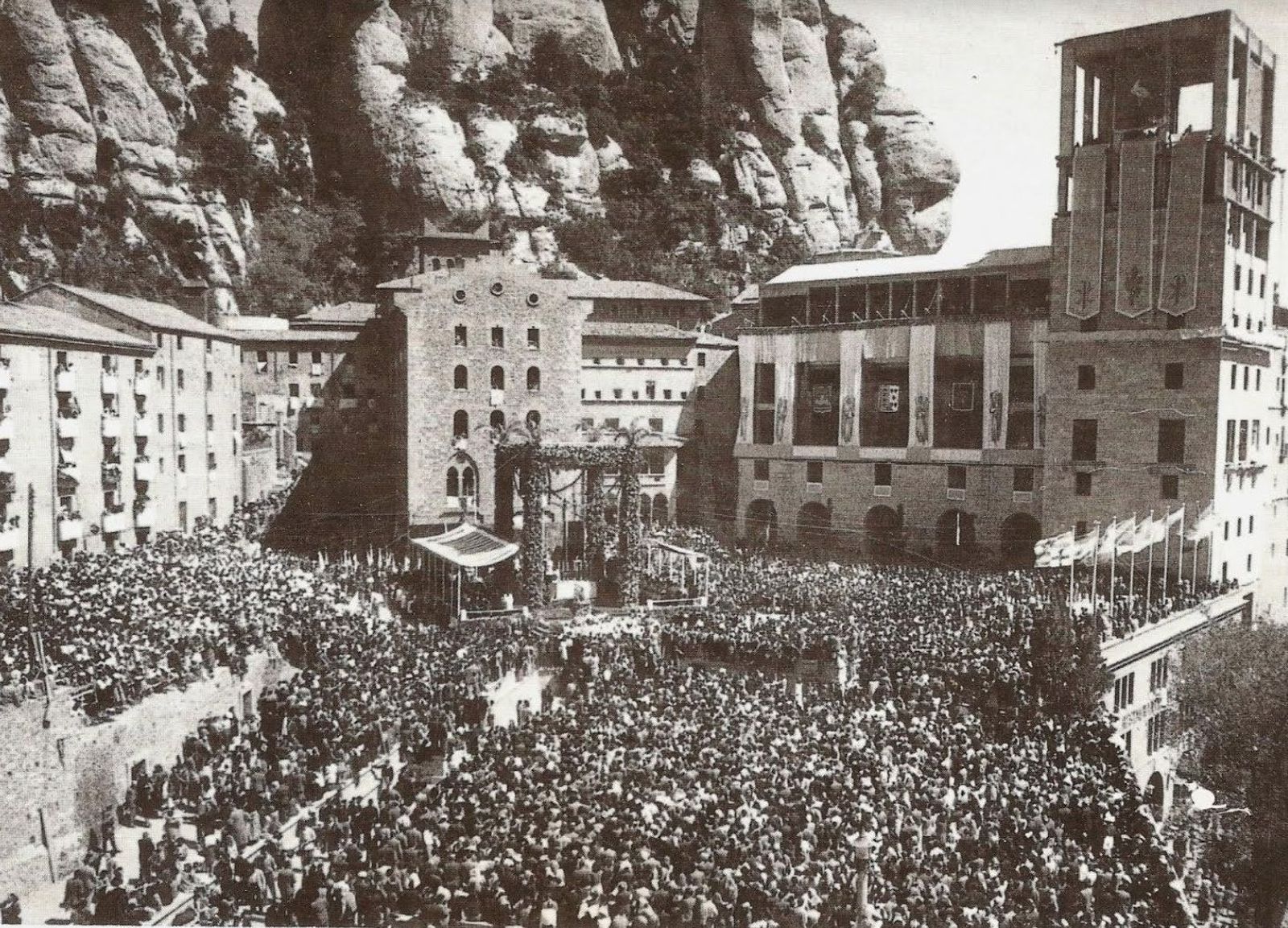 Entronización en Montserrat