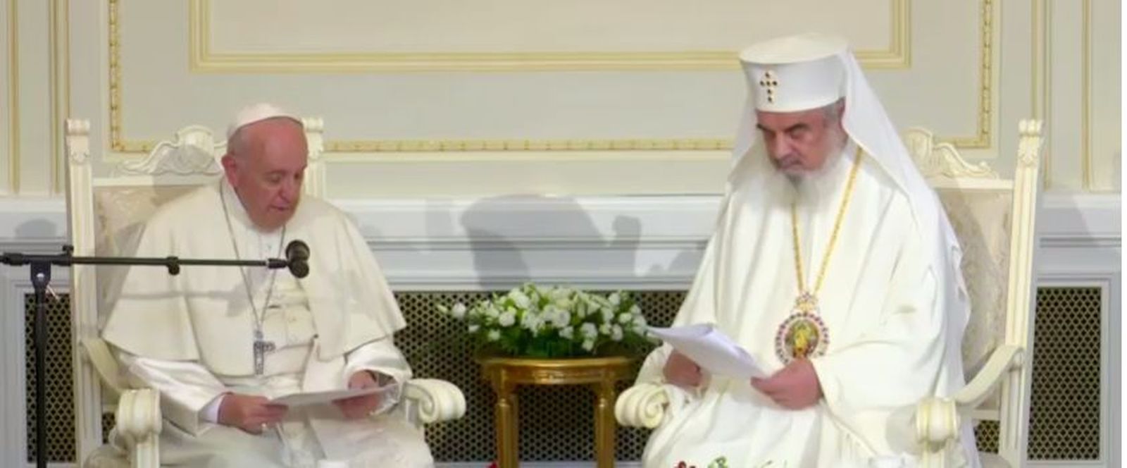 Francisco, junto al patriarca Daniel