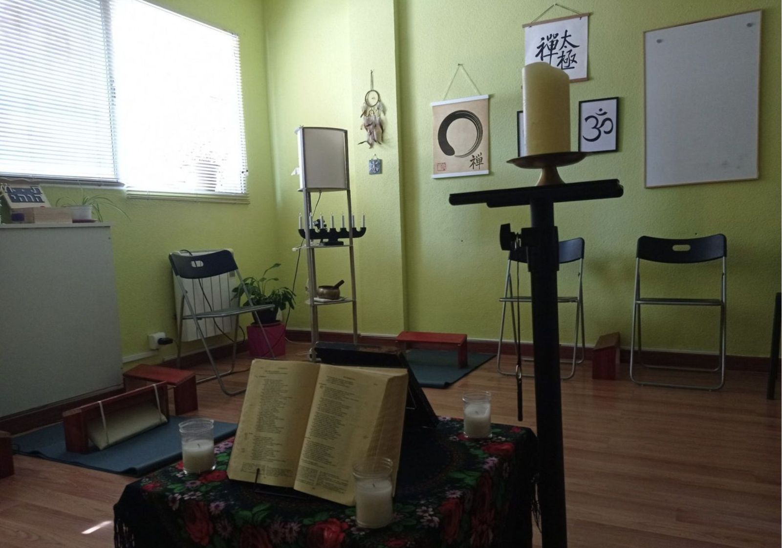 Sala Escuela Monacato Laico