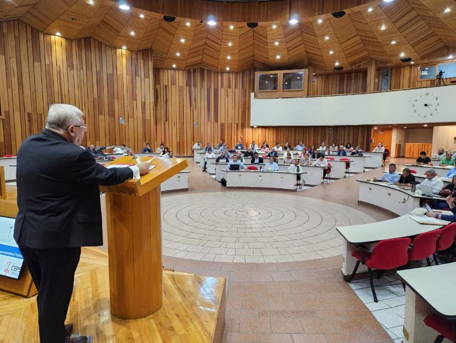 Mario Paredes en México