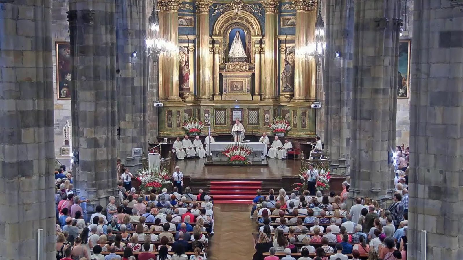 Joseba Segura, en una misa en la catedral