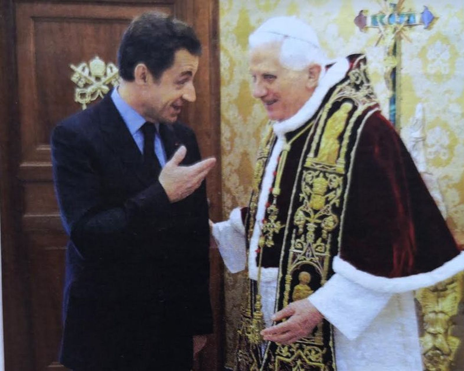 Benedicto y Sarkozy