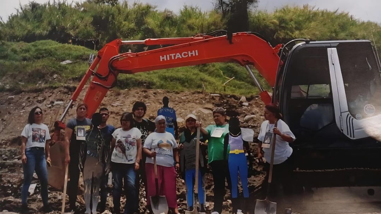 Mujeres Caminando por la Verdad, La Escombrera