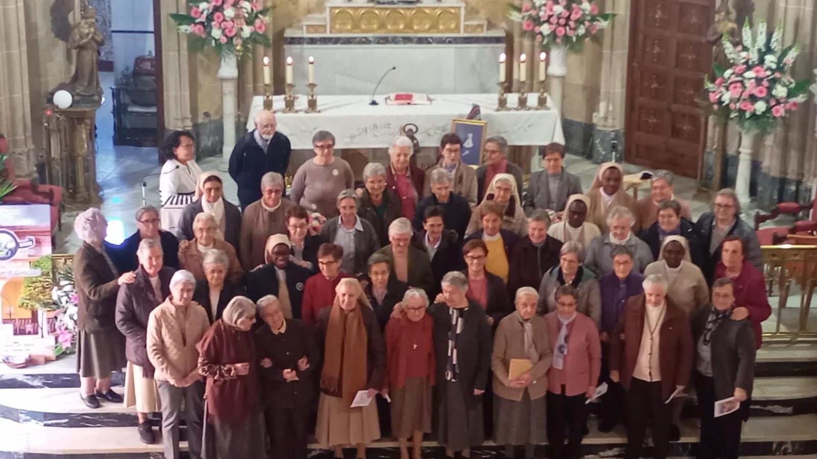 Hermanas asistentes al evento