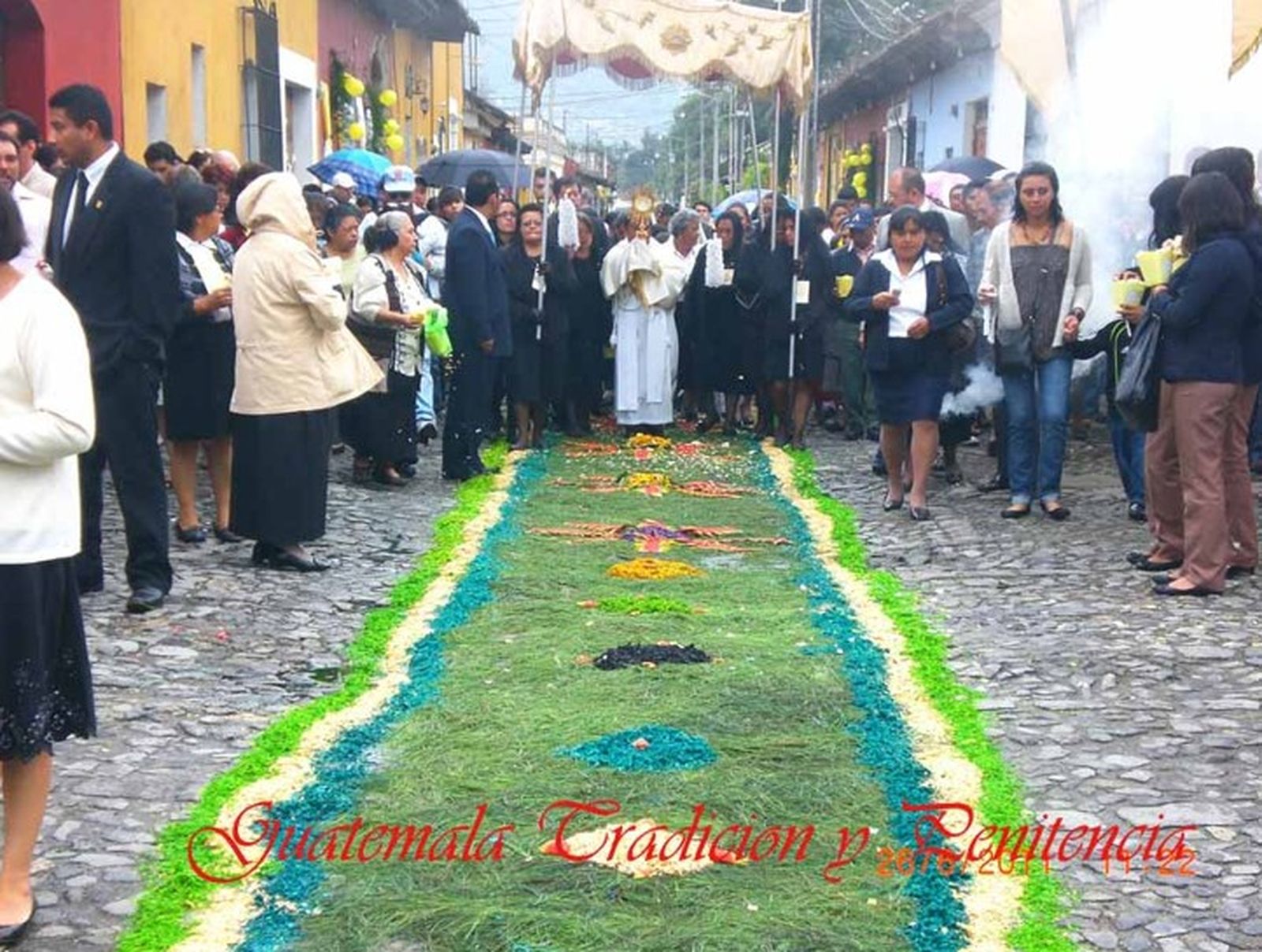 Eucaristía crea comunión.