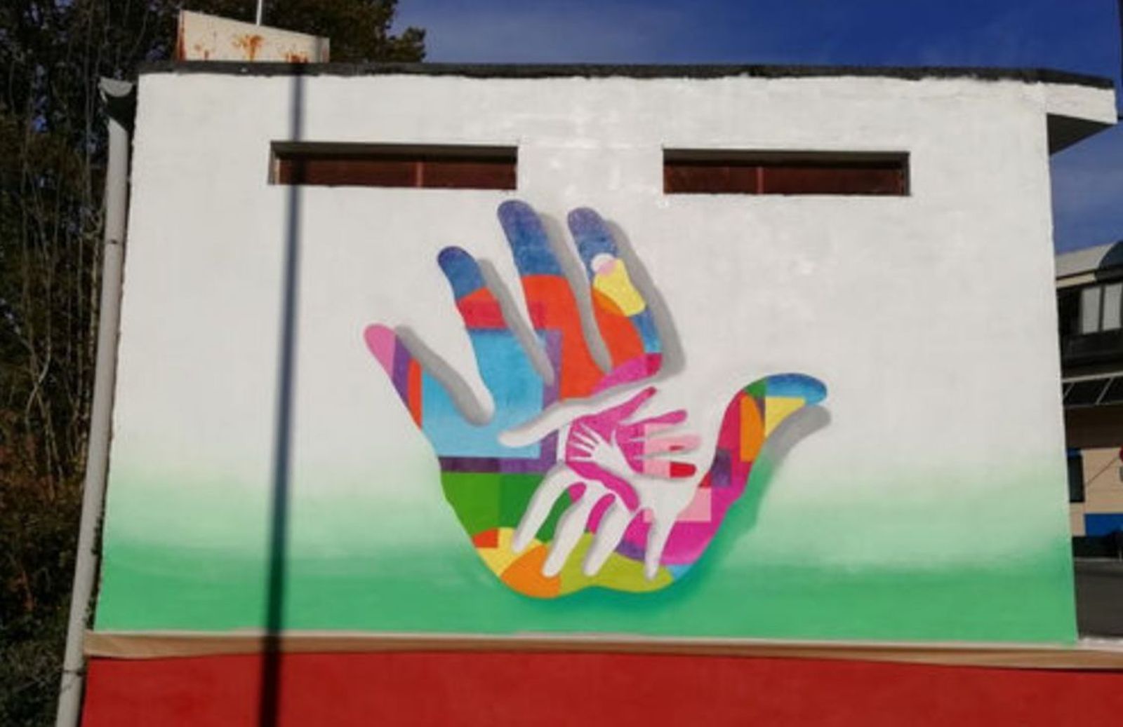 Grafiti de 5,5 metros en Sopuerta, por la Jornada Mundial de los Pobres
