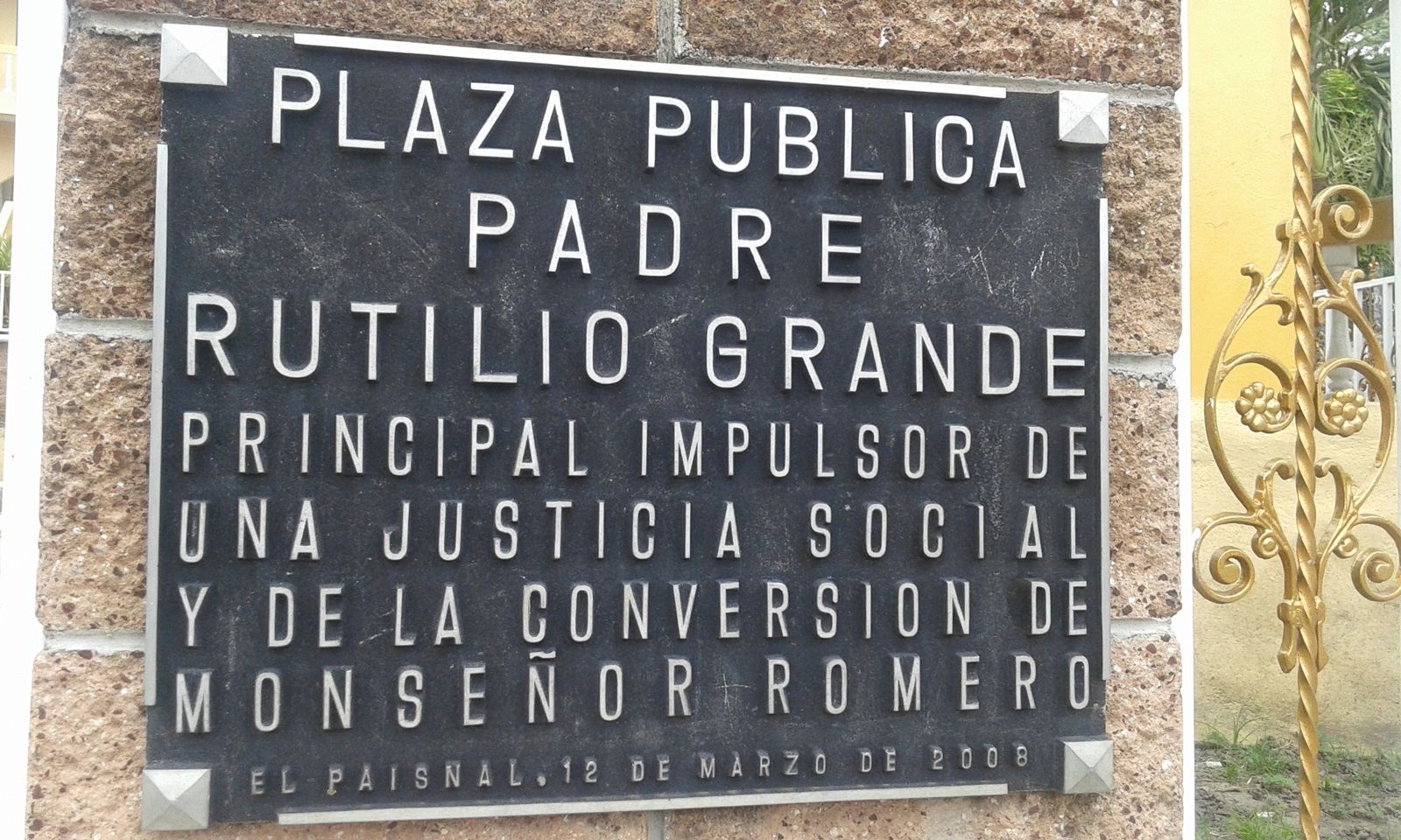 Plaza en memoria de Rutilio Grande
