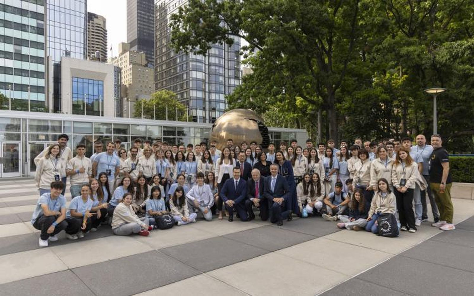 Estudiantes de EduCaixa, con representantes de la ONU en Nueva York