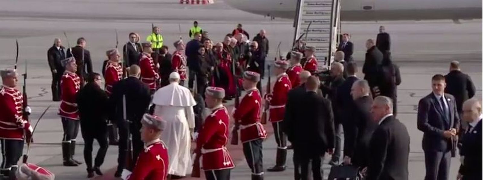 El Papa se despidió de Bulgaria
