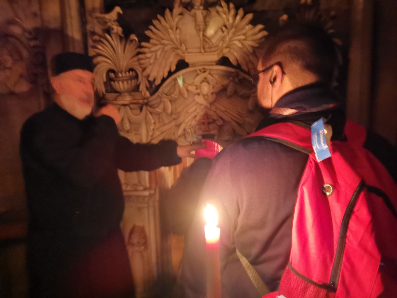 En el interior del Santo Sepulcro