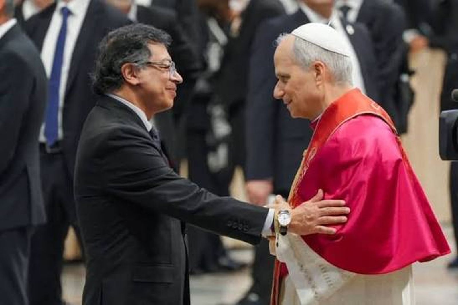 Petro saluda al nuevo papa