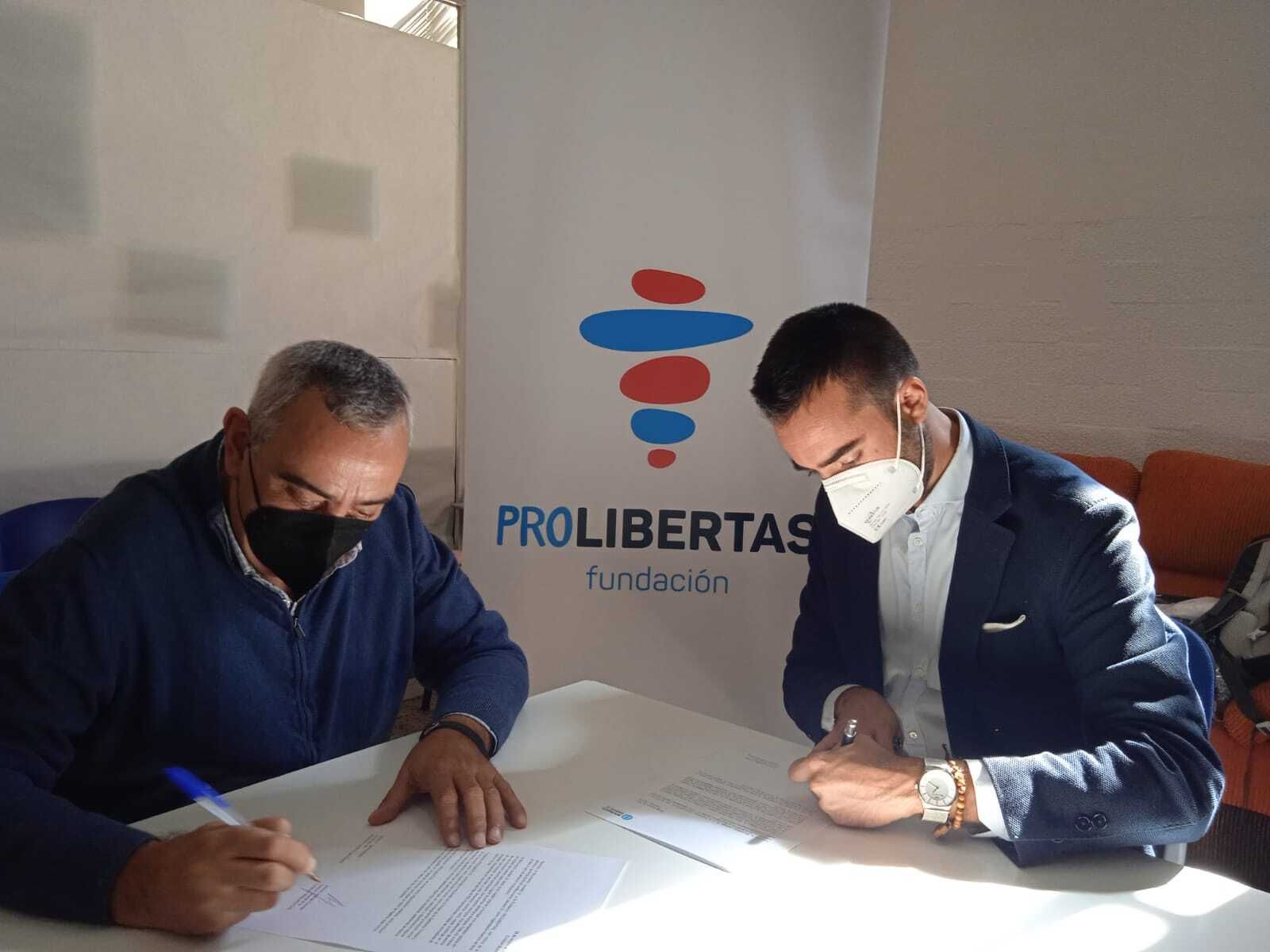 Firma del acuerdo de adhesión