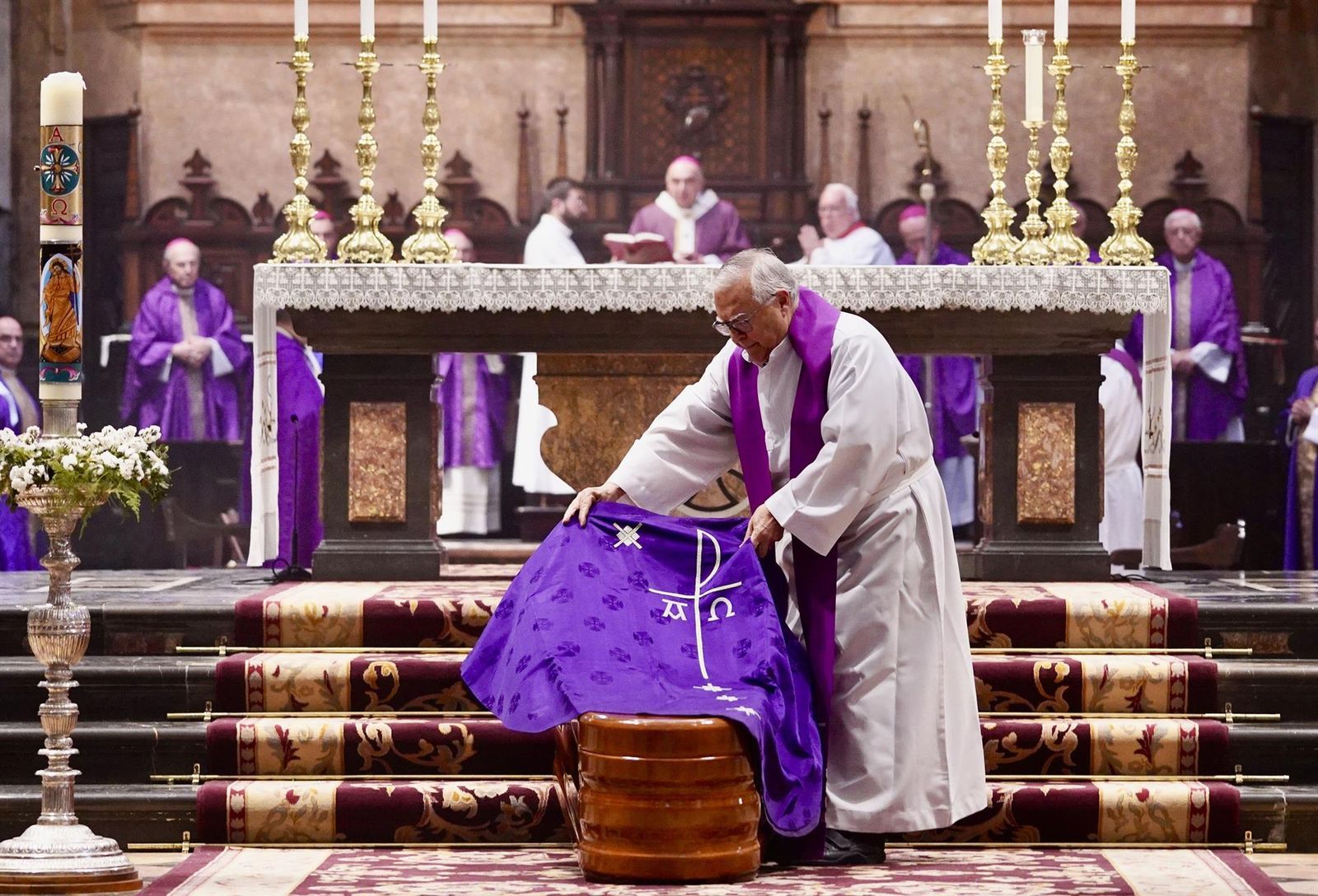 Misa exequial en Valencia por monseñor Escudero