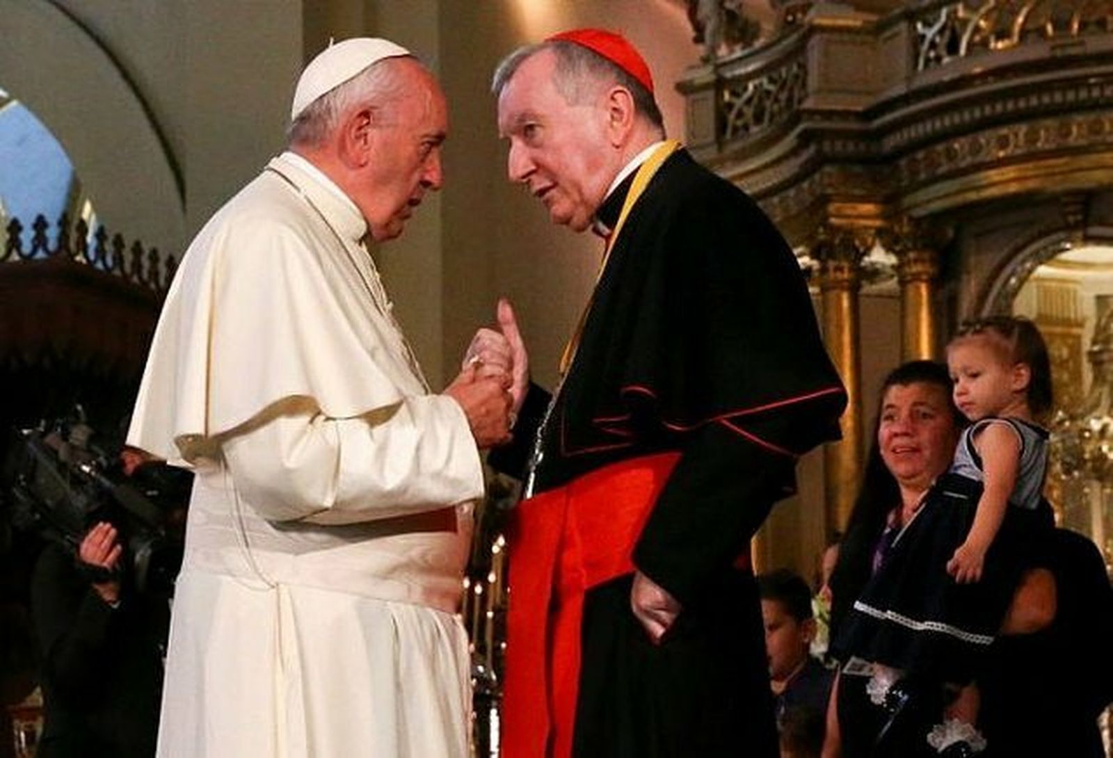 Parolin, con el Papa