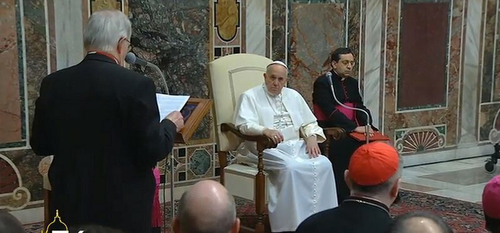 Francisco y diplomáticos