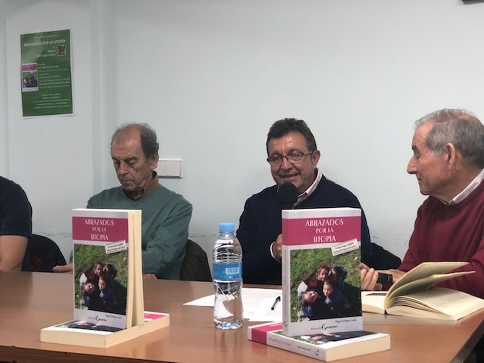 prtesentación del libro de Miguel Santiago